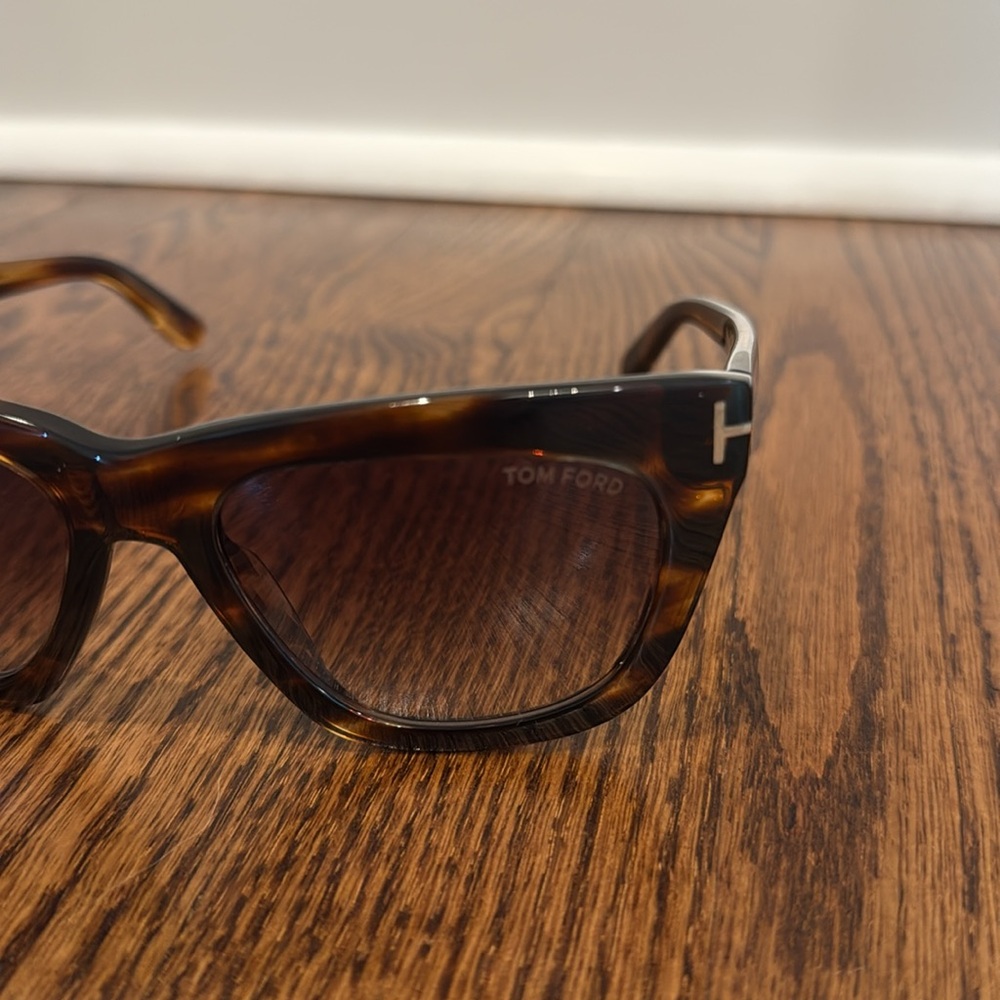 Tom Ford Celina Brown Tortoise Shell Sunglasses - Picture 4 of 16